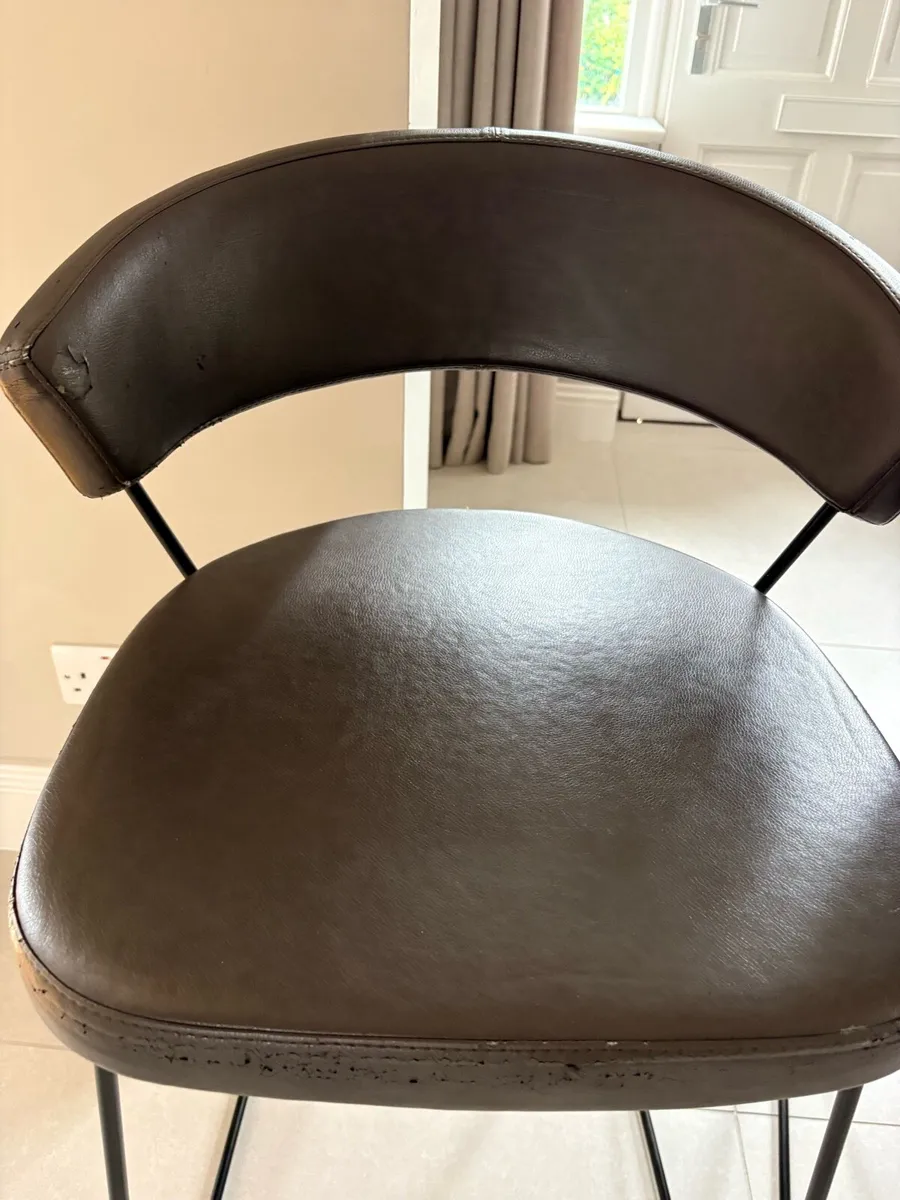 3 faux leather Bar stools - Image 2