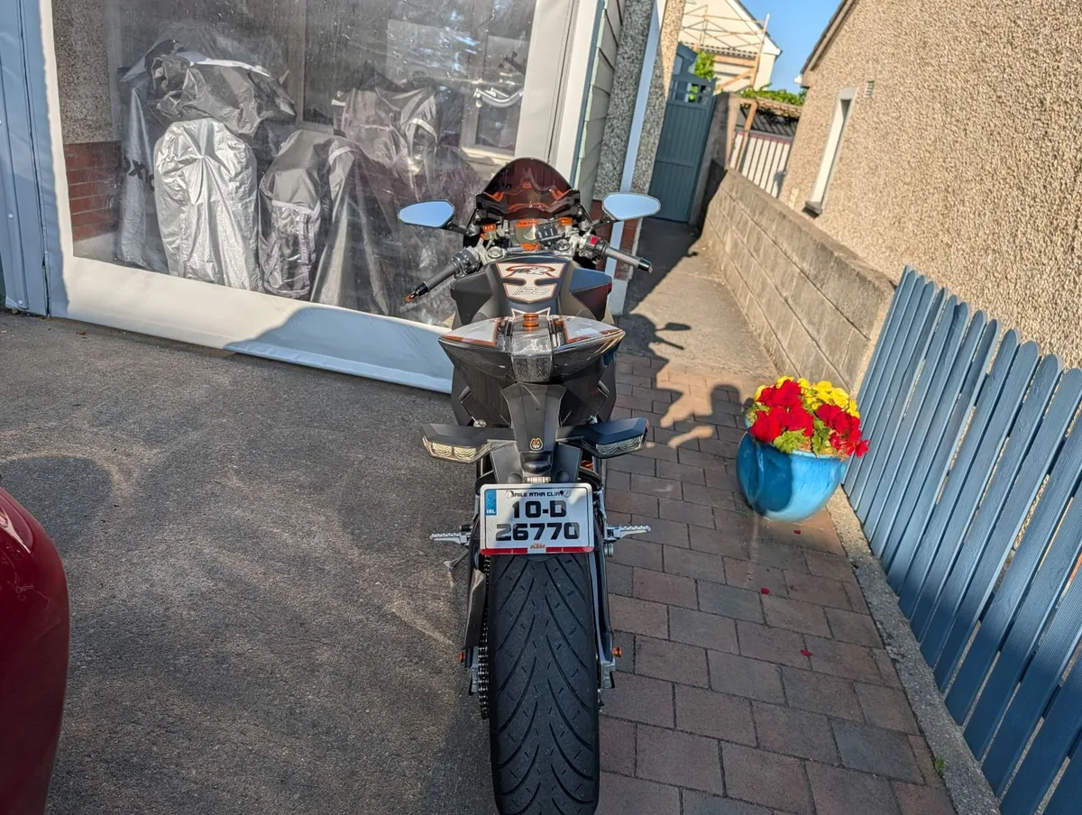 KTM RC8 2010 - Image 2