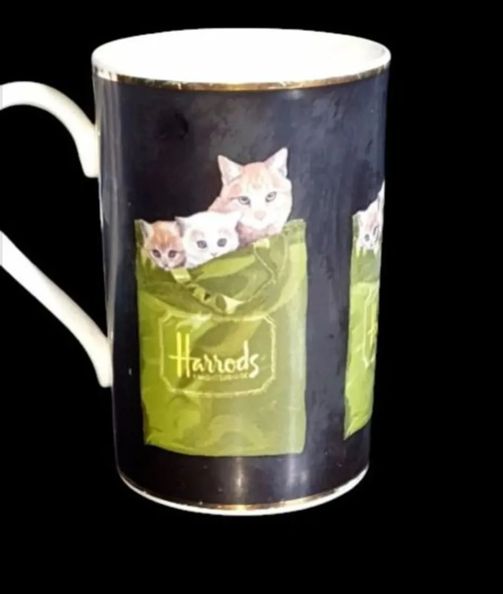 Pristine Vintage Harrods Knightsbridge Mug - Image 1