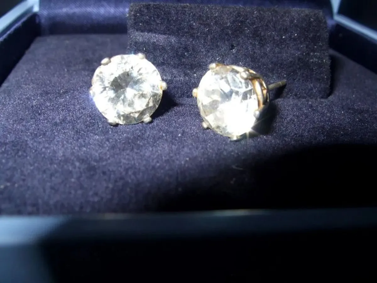 Pristine Sterling Silver Solitaire Stud Earrings - Image 1