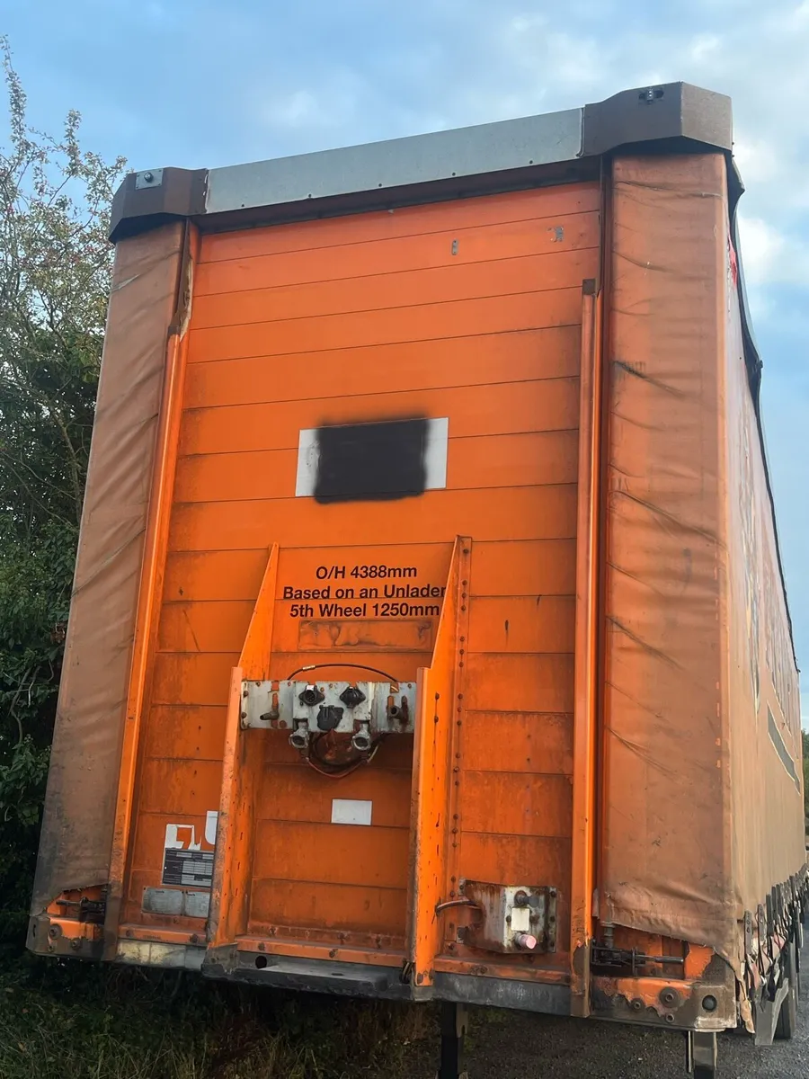 Schmitz Curtainsider Tested 03-27 - Image 4