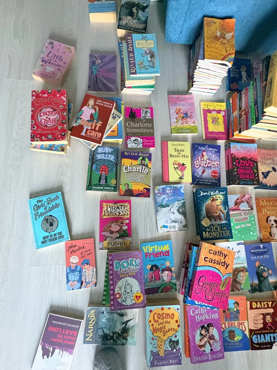 Children & young adults books . - Image 2