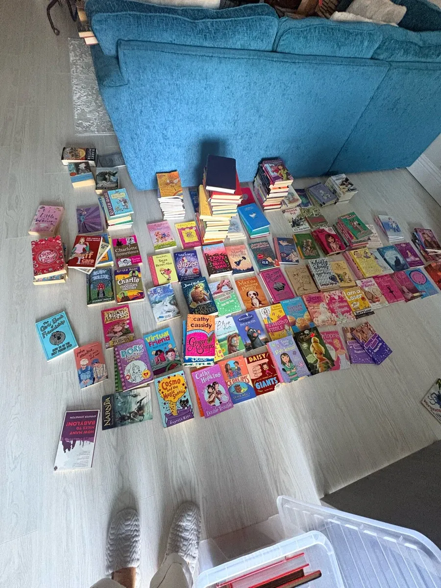 Children & young adults books . - Image 1