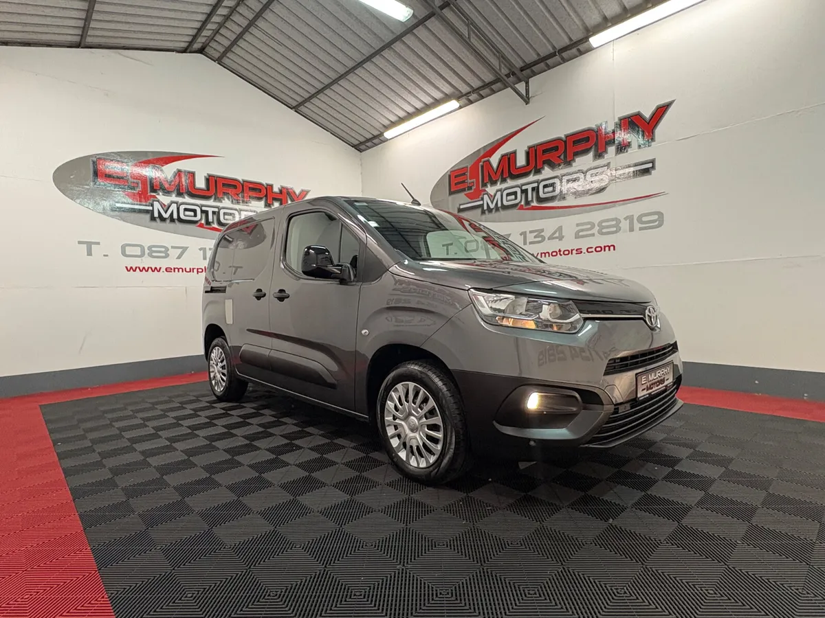 2022 TOYOTA PROACE CITY 1.5 ICON HIGH SPEC €65WEEK - Image 1
