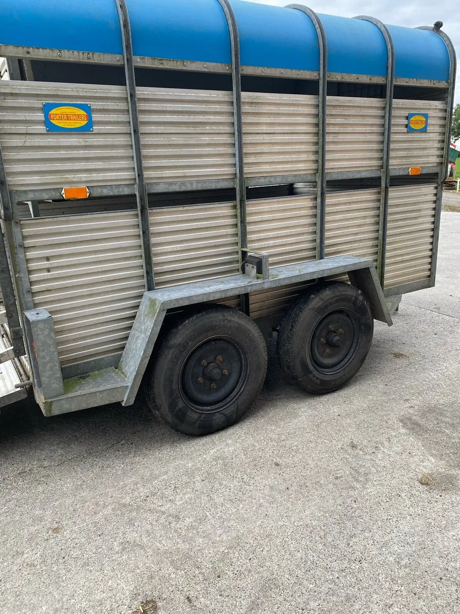 Trailer - Image 1