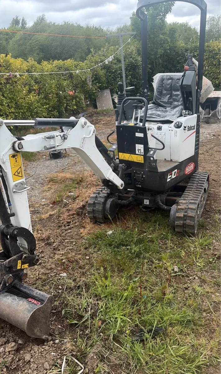 Digger & plant hire - Image 1