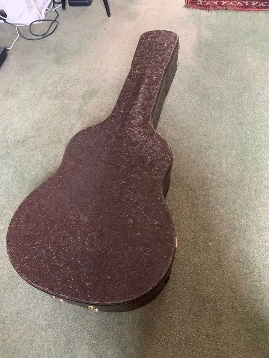 Taylor 317e Grand Pacific with Hard Case - Image 4