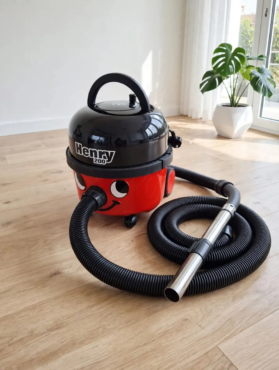 Henry Vacuum - Image 1