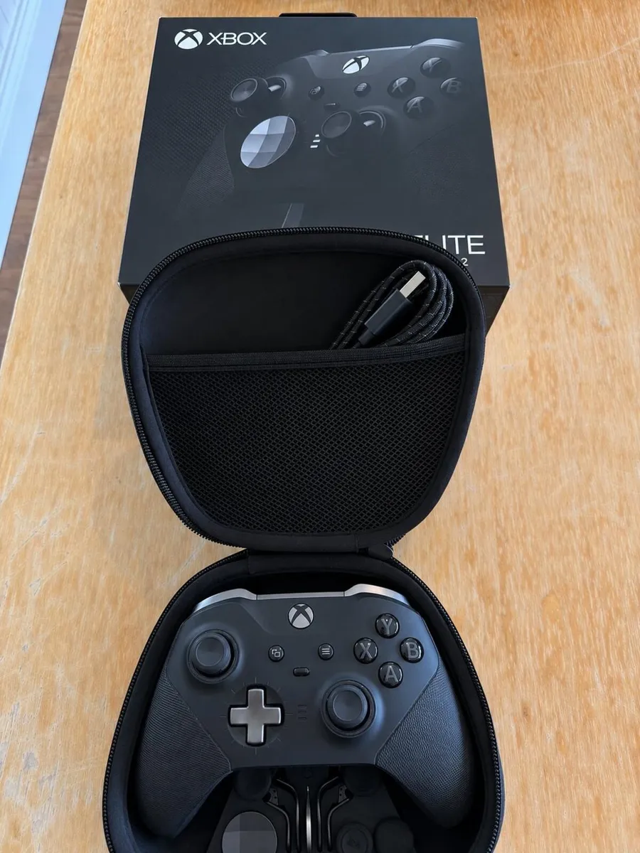Xbox Elite Series 2 Controllers - Image 2