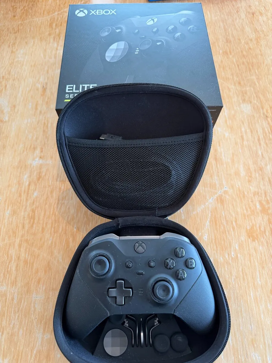 Xbox Elite Series 2 Controllers - Image 3
