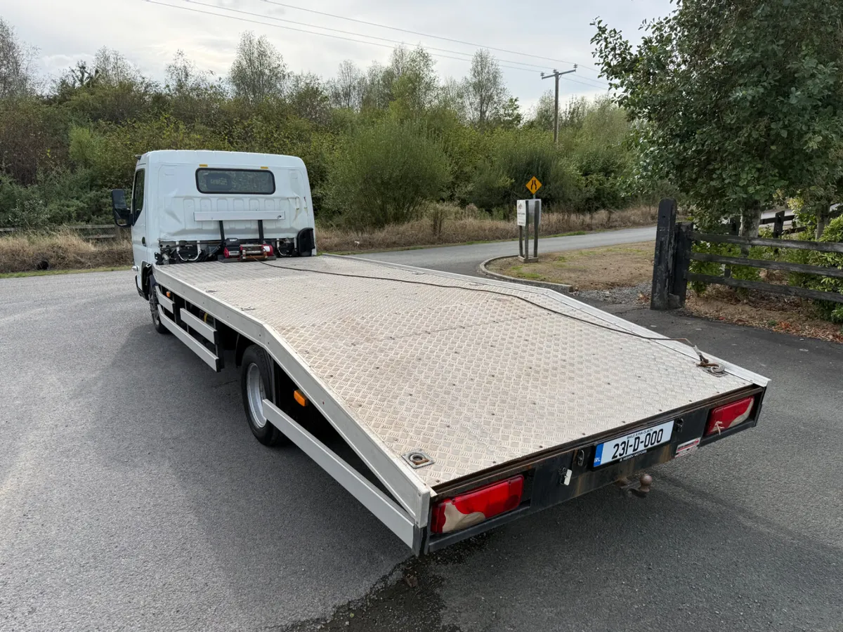 2023 Mitsubishi Canter Recovery Truck Manual - Image 2