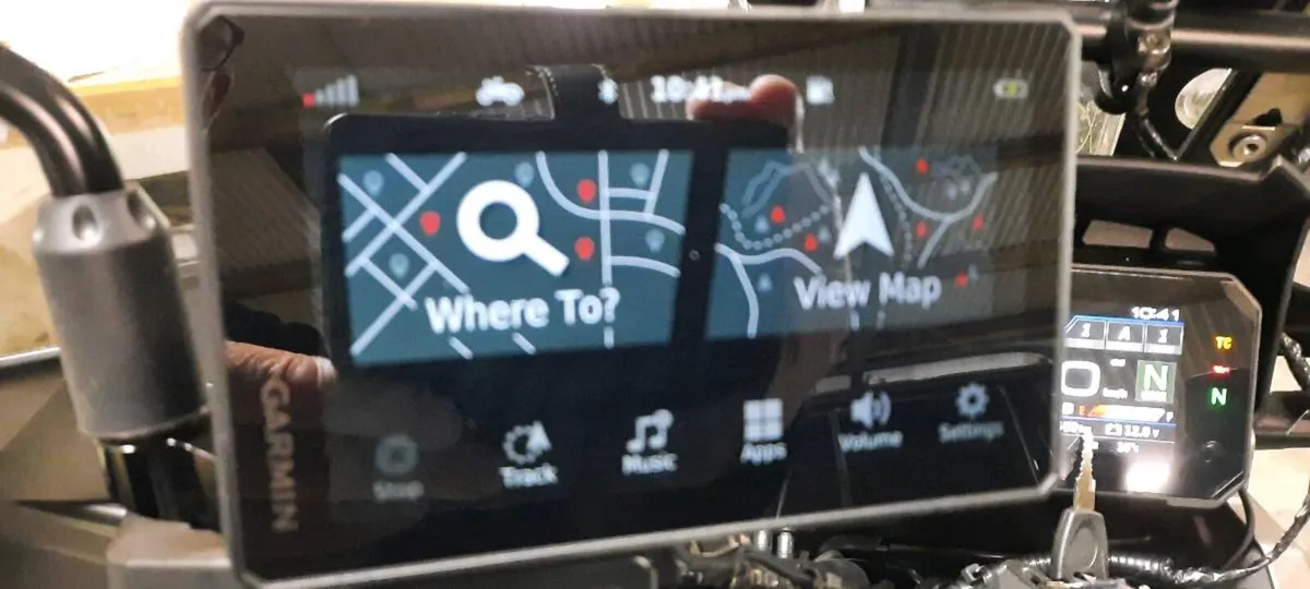 Garmin Zumo XT2  plus Givi top boxes - Image 2