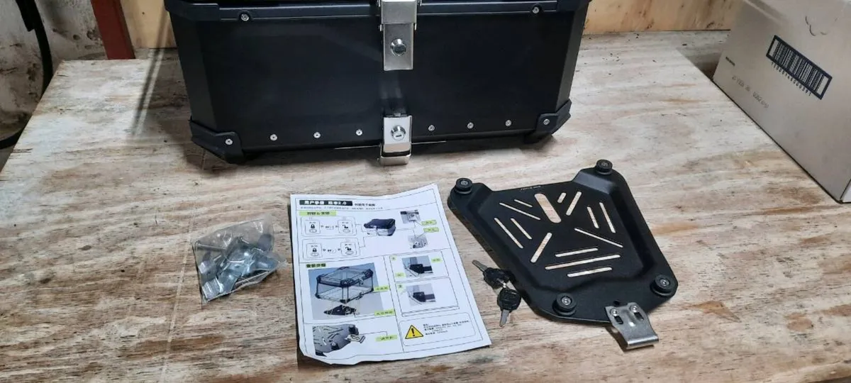 Givi 45lttop box and 65lt adventure style top box - Image 4