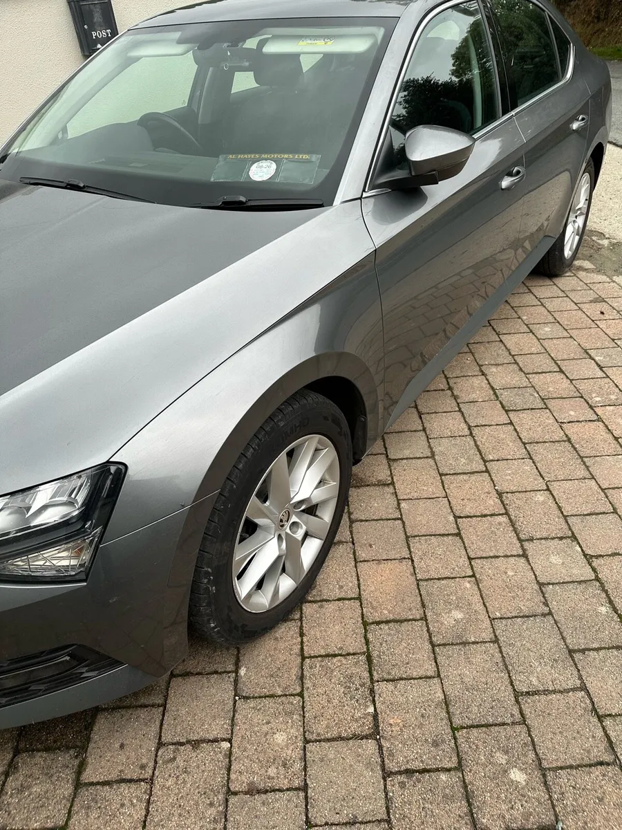 2023 Skoda Superb DSG  150Bhp ( NOT DAMAGED) - Image 1