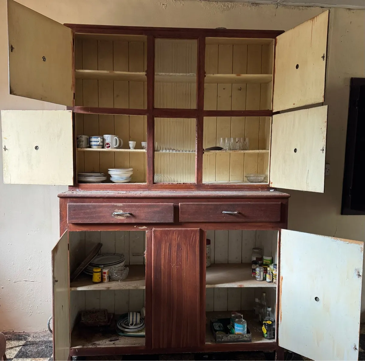 Old-style pine kitchen dresser. - Image 3