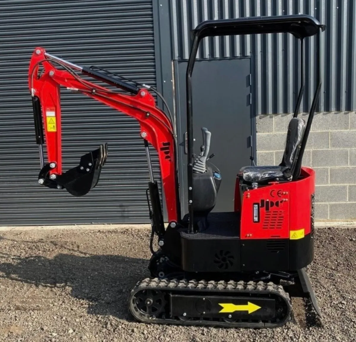 JPC HT12 Mini Digger Unused . - Image 2