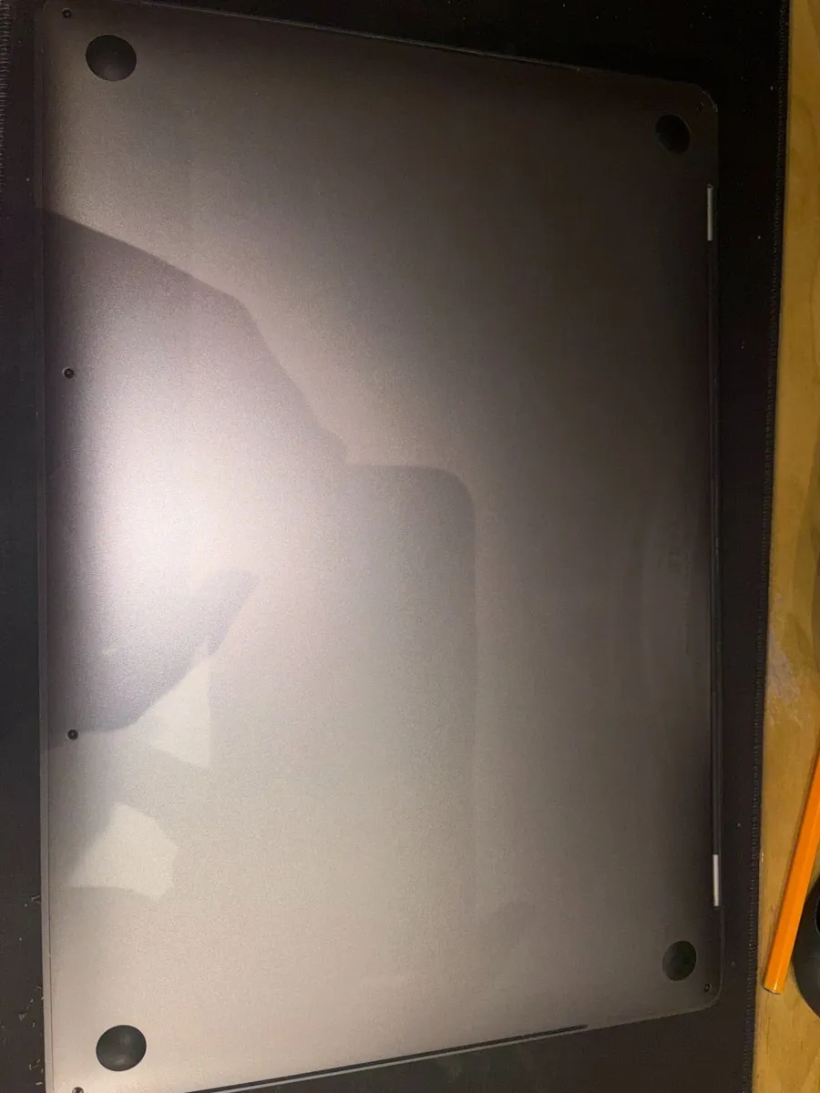 Macbook Pro 16-Inch (2019) -i7, 16GB ram- 500GB - Image 4