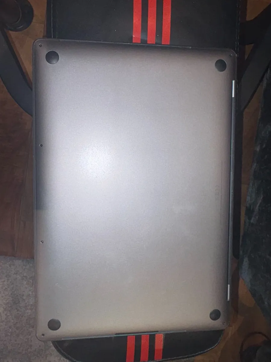 Macbook Pro 16-Inch (2019) -i7, 16GB ram- 500GB - Image 2
