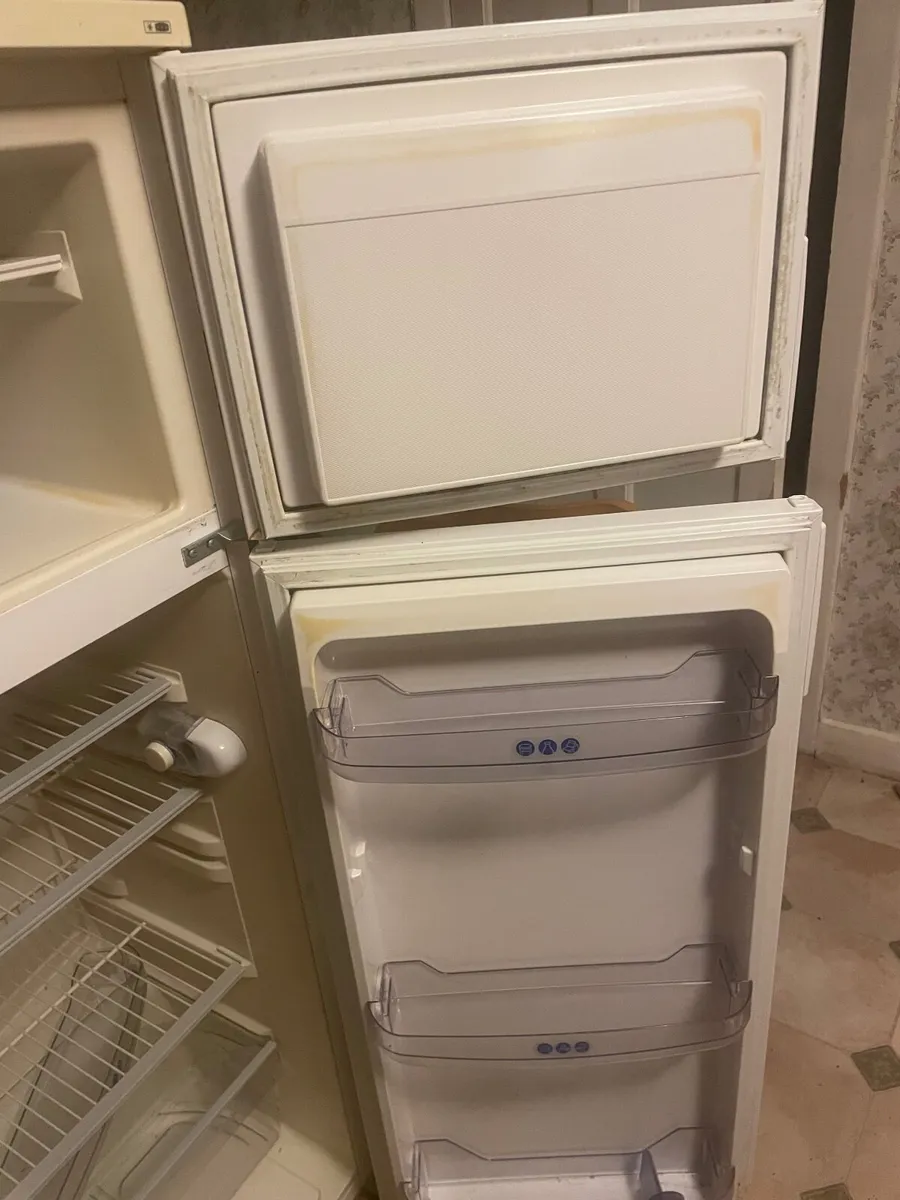 Fridge/ freezer - Image 4