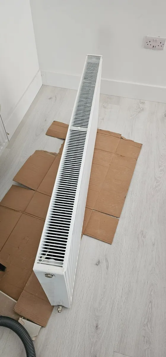 Radiator 130cm x 60cm x 10cm - Image 1