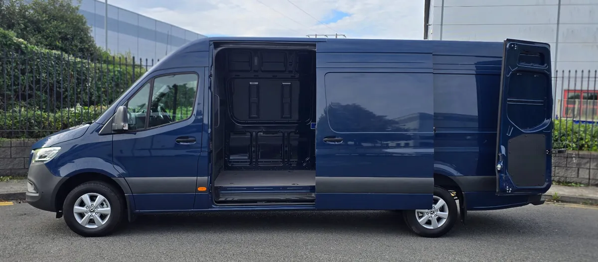 Sprinter 315 Select LWB Auto with huge spec! - Image 4