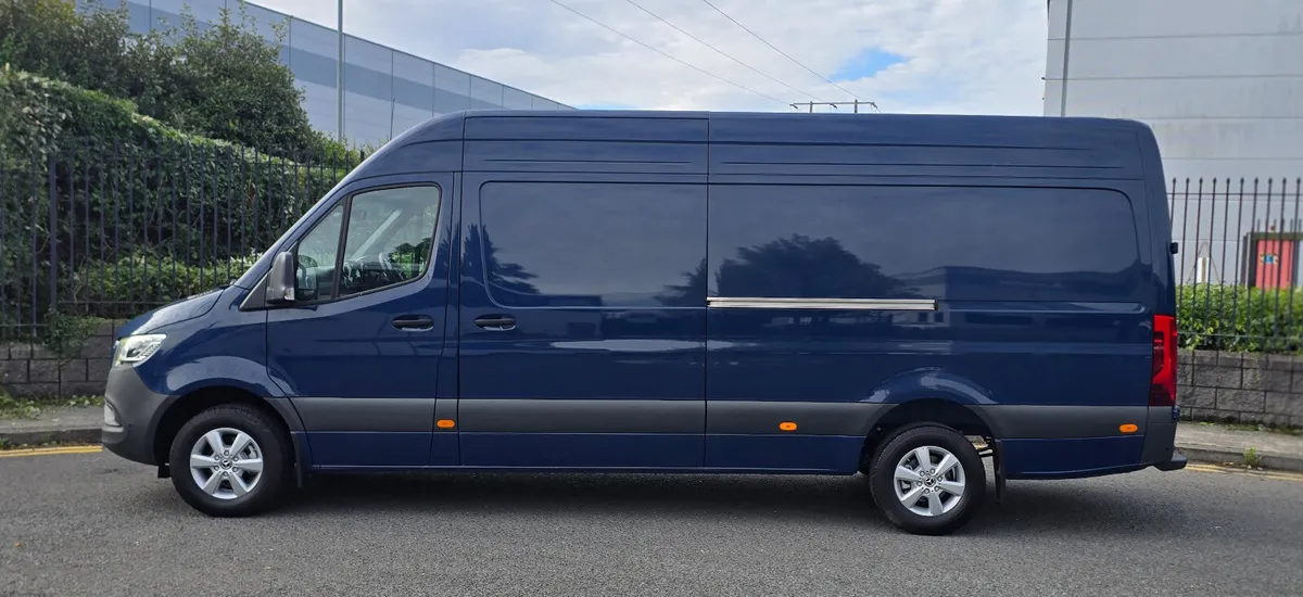 Sprinter 315 Select LWB Auto with huge spec! - Image 3