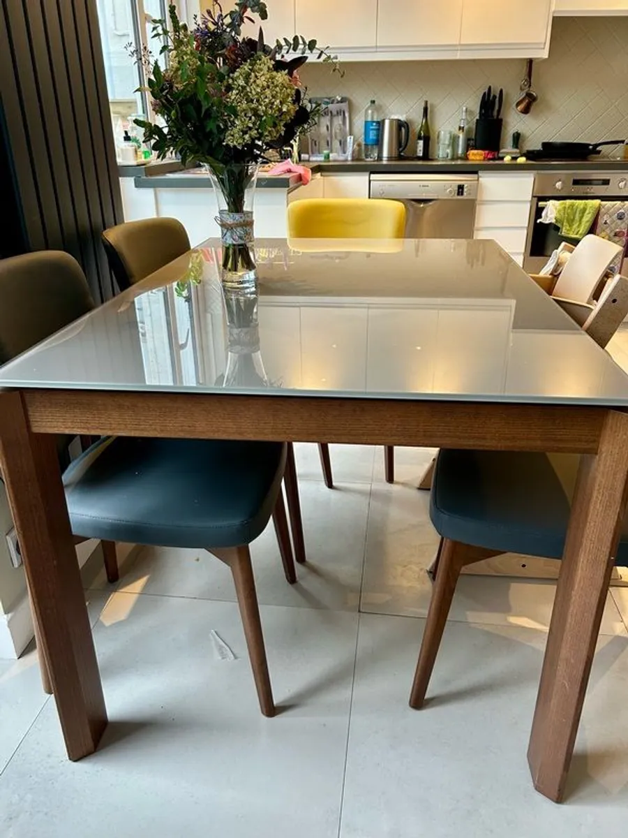 Connubia Eminence Extendable Dining Table 130cm (Grey Glass/Walnut) - Image 3