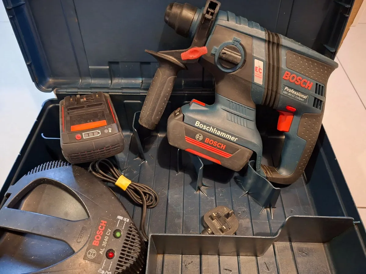 Bosch GBH 36V-EC Compact 2 Mode Drill - Image 2