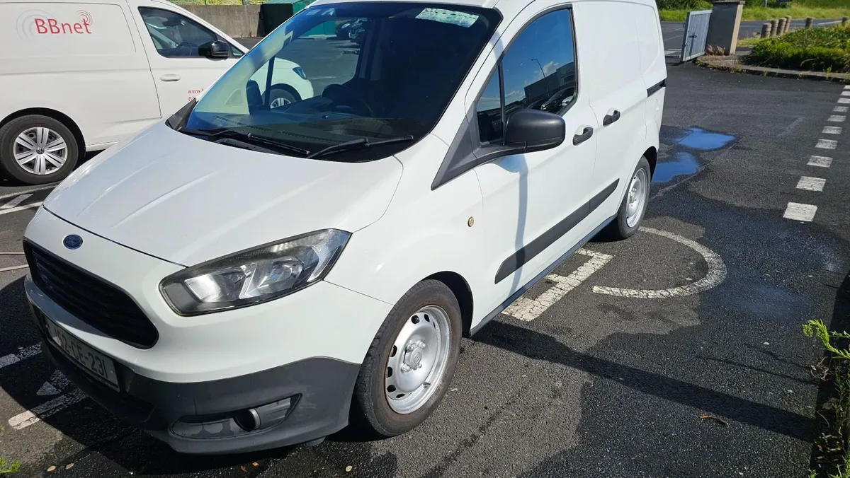 Ford Transit Courier 2015 - Image 3