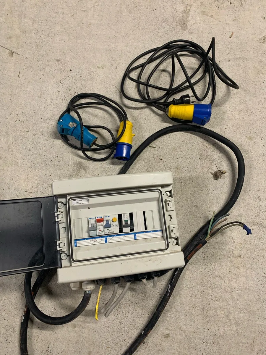 Fuse board (Agri Box) for shed, and cable. - Image 2