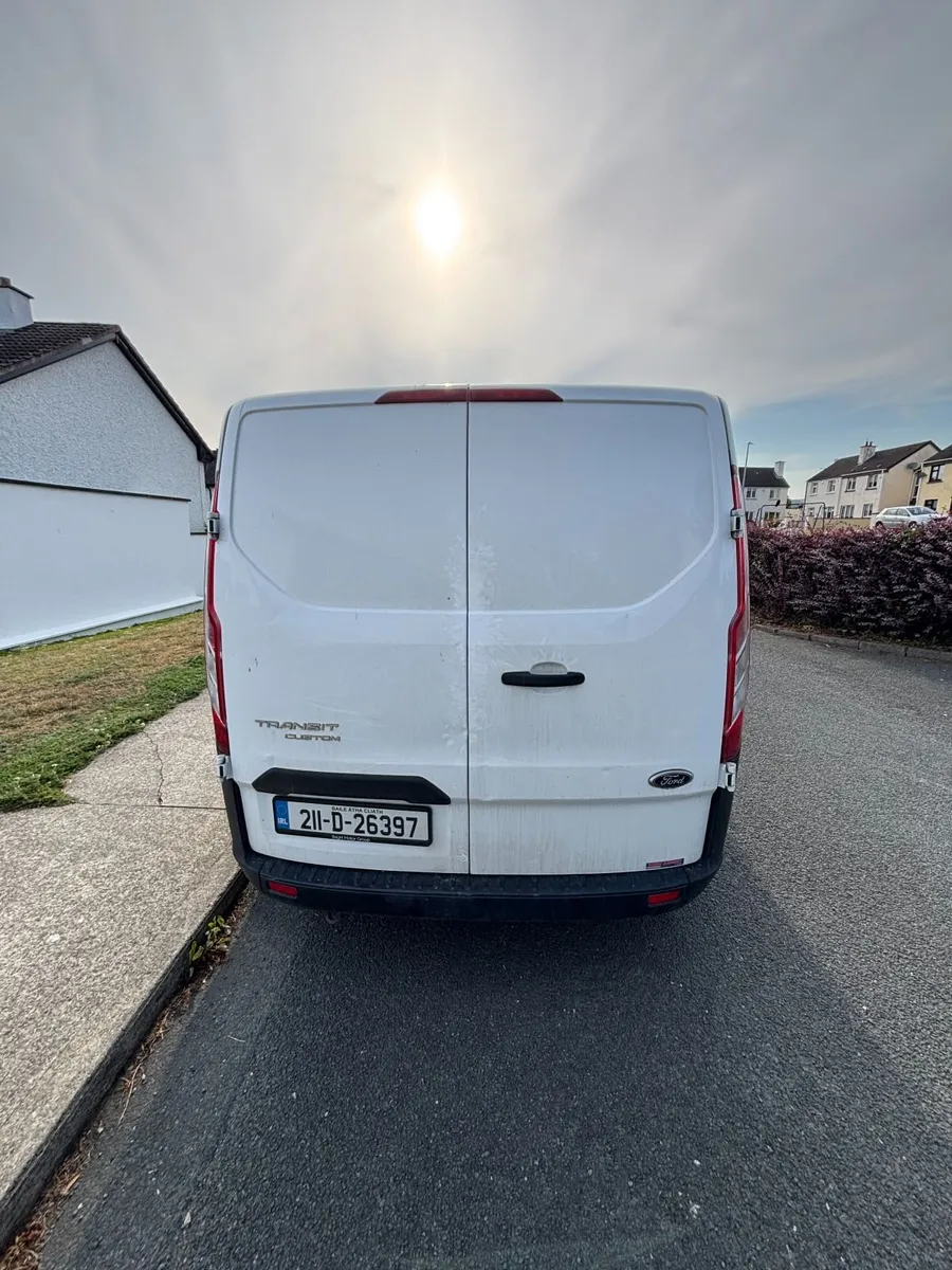 Ford Transit Custom LWB 2021 - Image 4