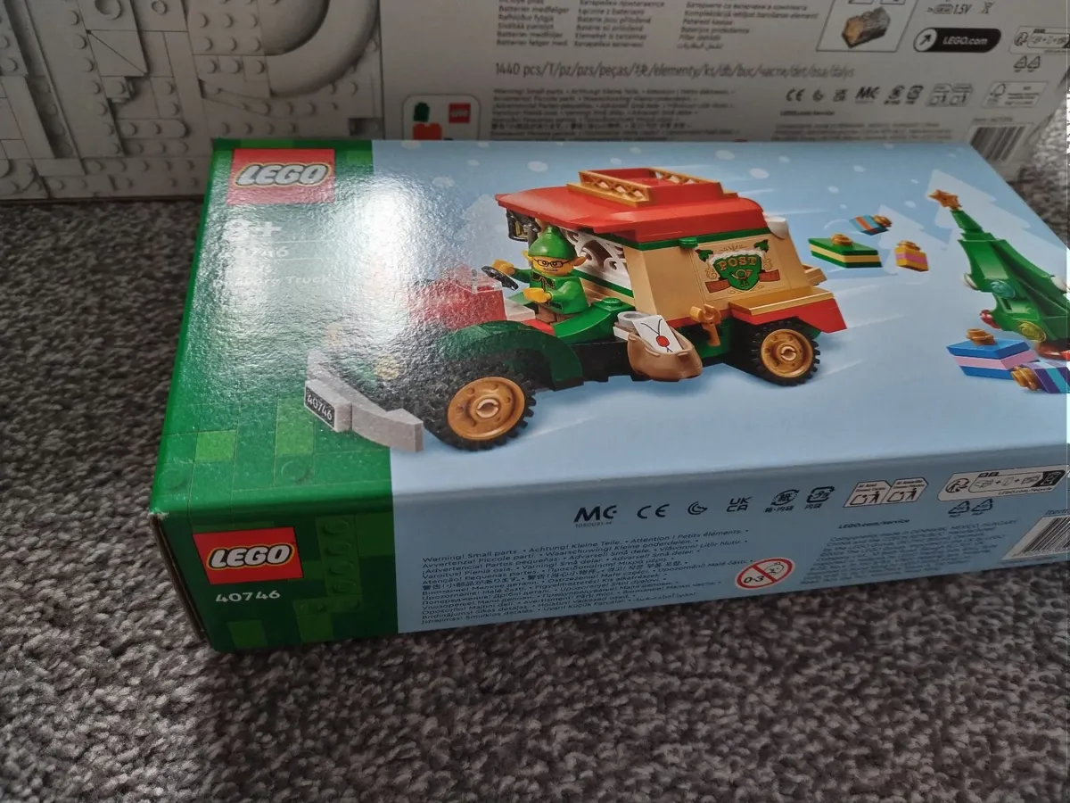 LEGO Christmas/ Winter Village Bundle €180 - Image 3