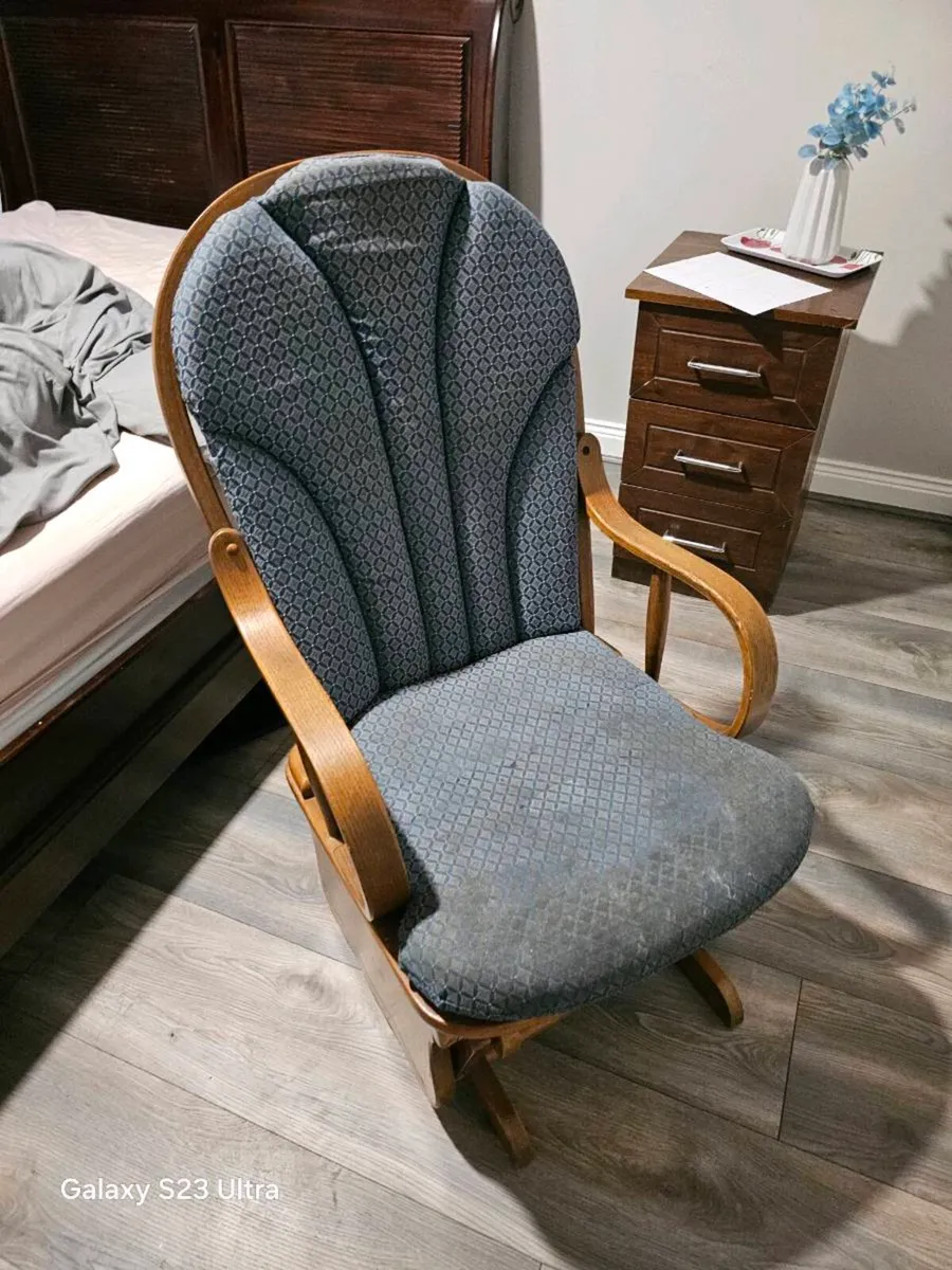 Rocking chair - Image 1