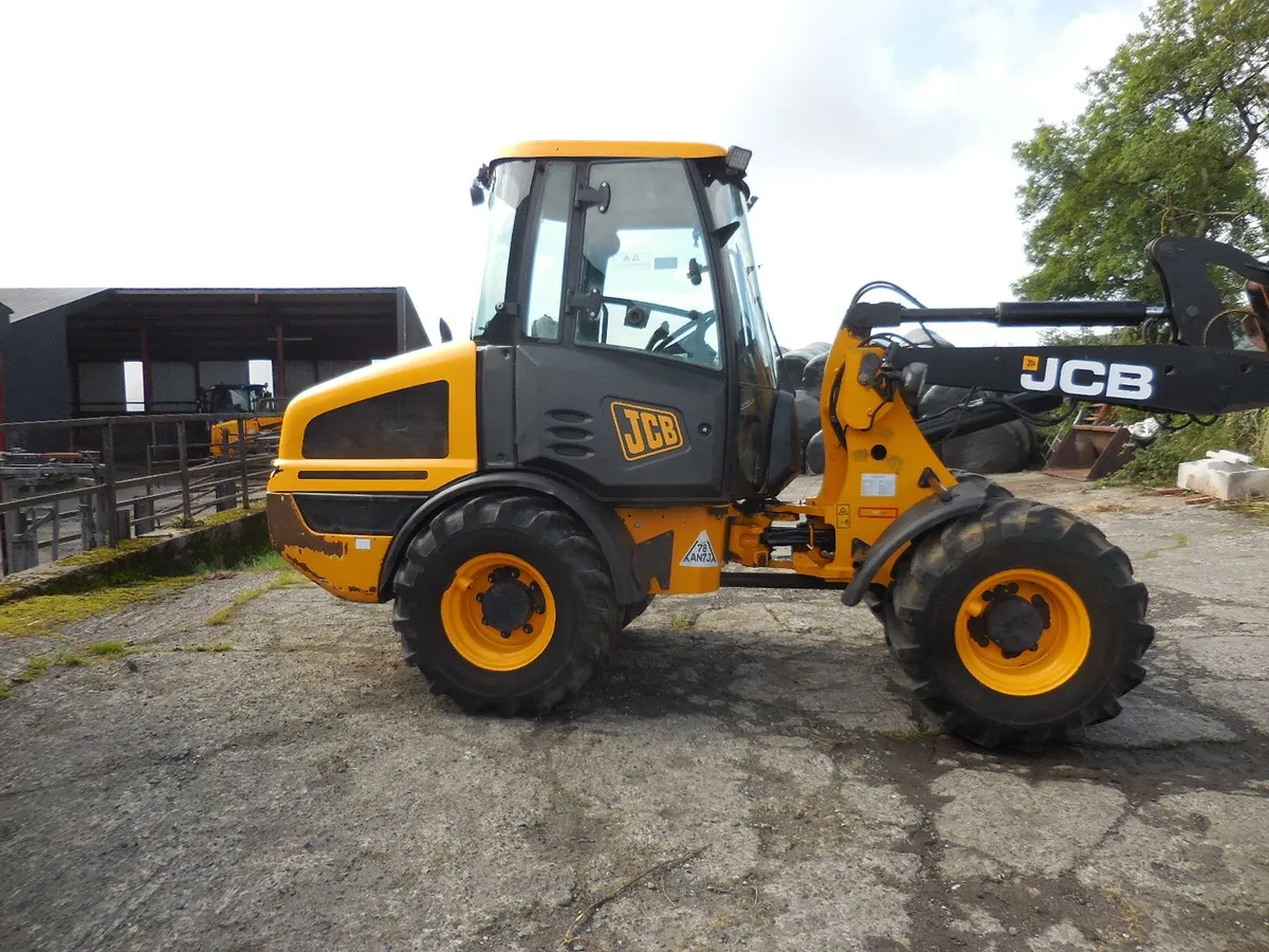 2016 JCB 407 - Image 3
