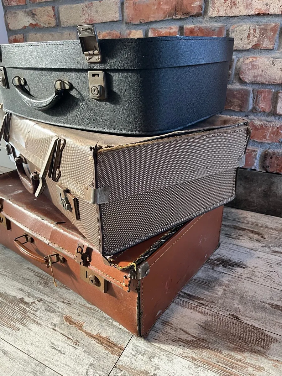 Vintage suitcases - Image 2