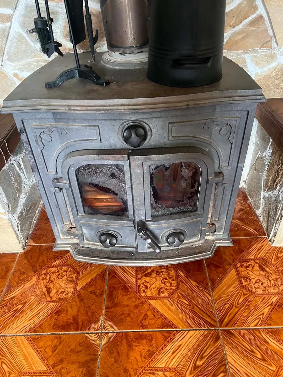 Cast iron stove - Image 2