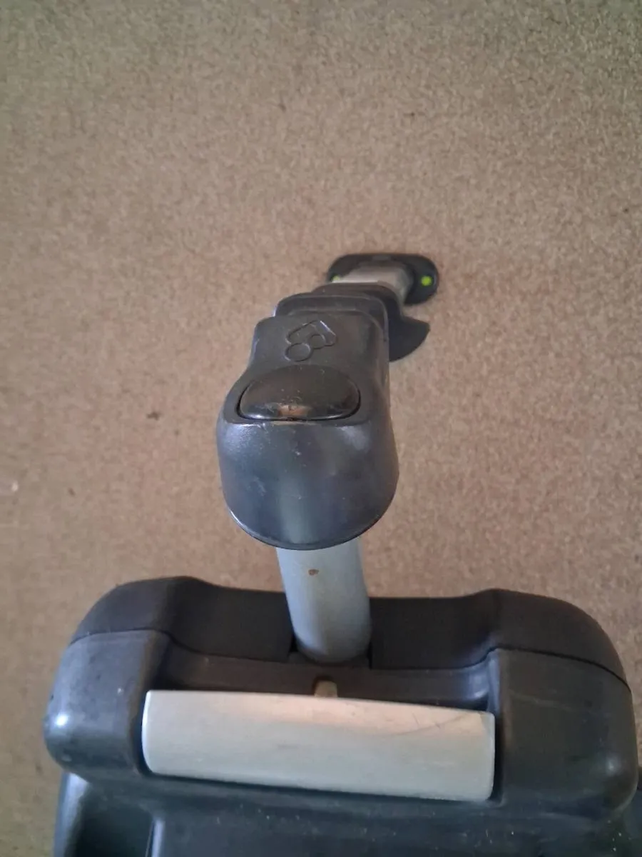 maxi cosi base - Image 2