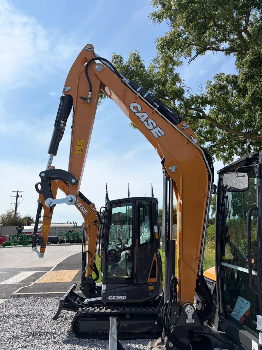 CASE CX50D Mini Excavator - Image 3