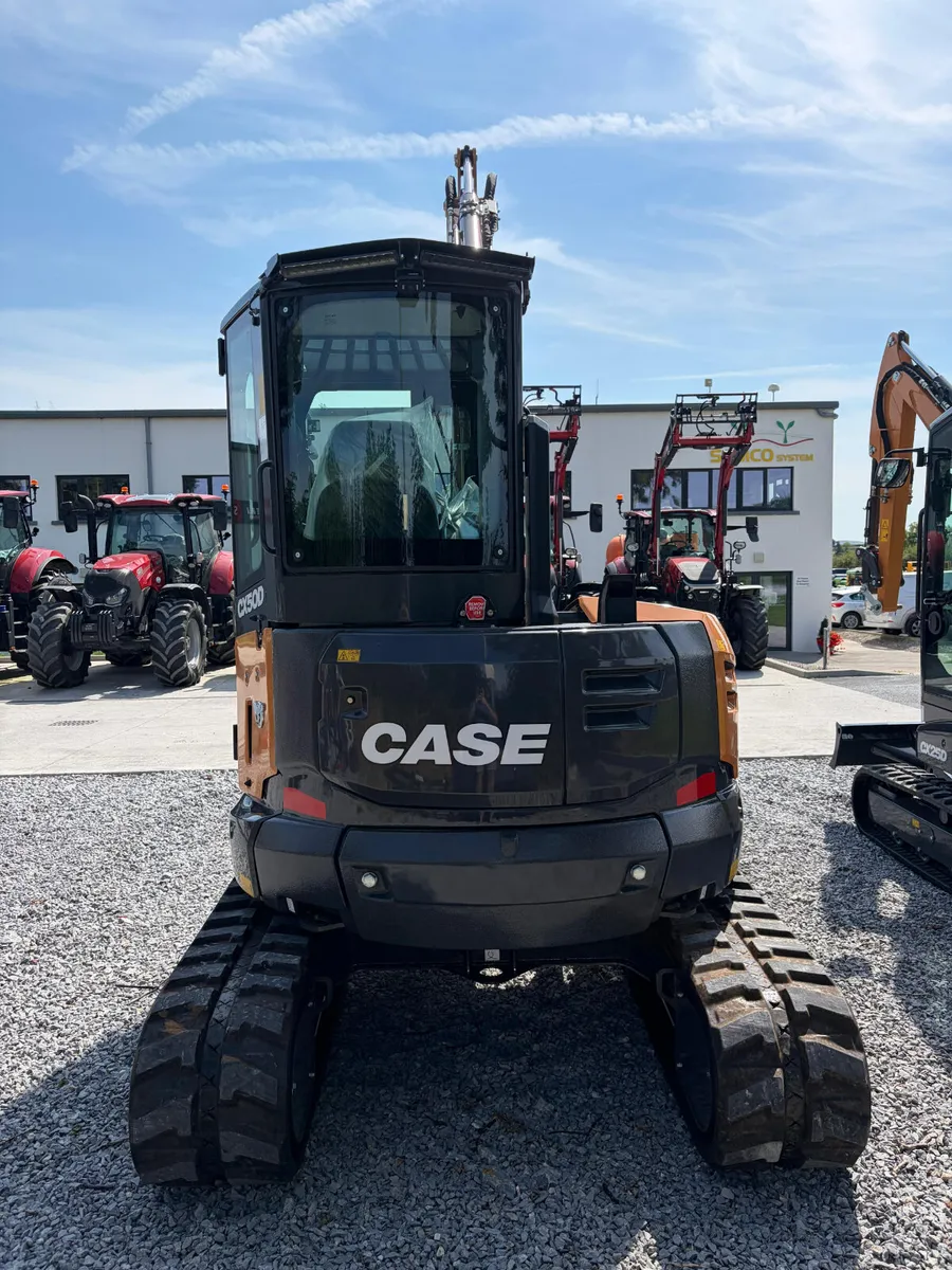 CASE CX50D Mini Excavator - Image 4