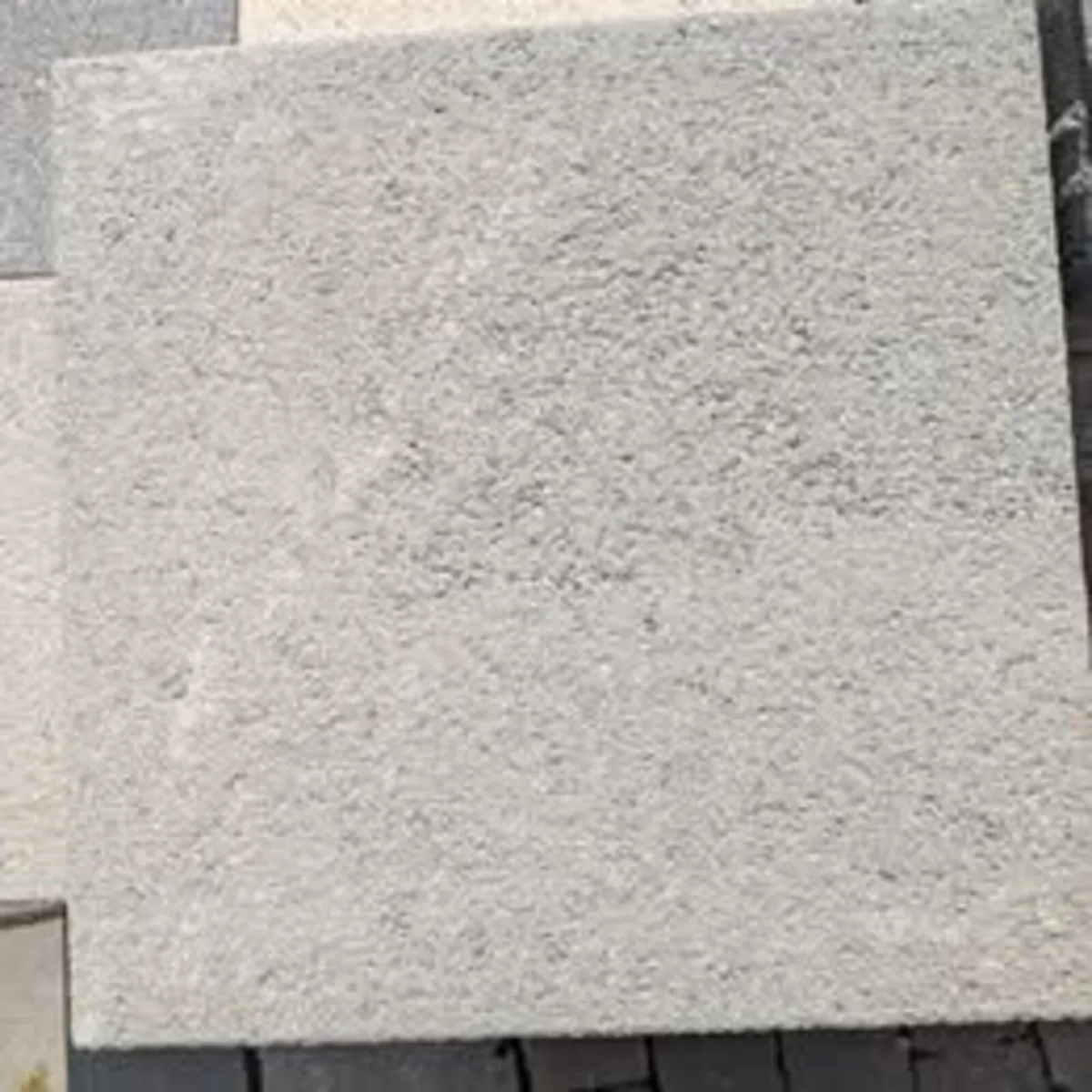Heavy duty paving slabs - Image 1