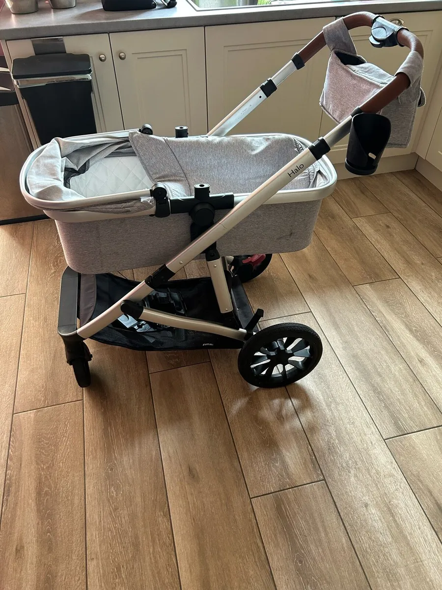 Pram/stroller combo - Image 4