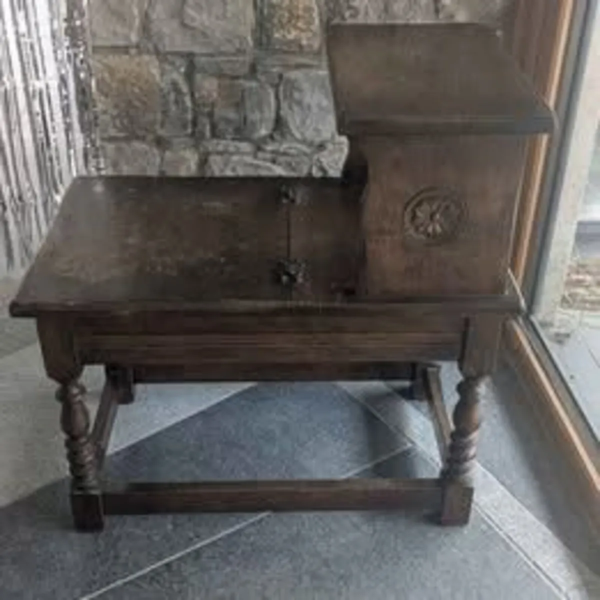 Vintage dark oak telephone table - Image 1