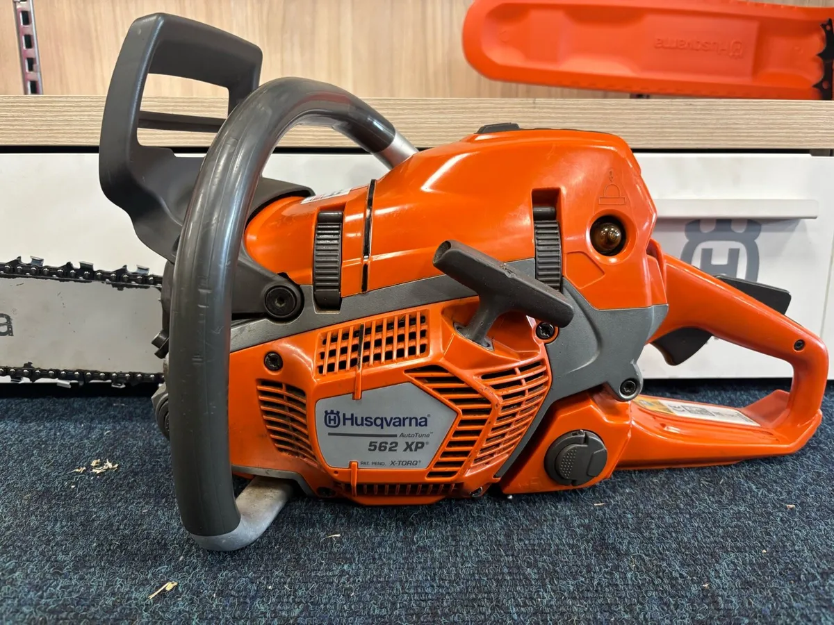 Husqvarna 562 XP Chainsaw - Image 1
