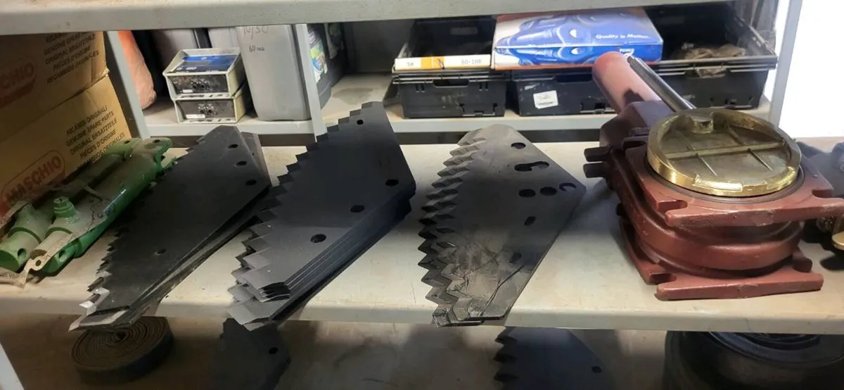 Parts ..Diet feeder parts most models. Slurry part - Image 4