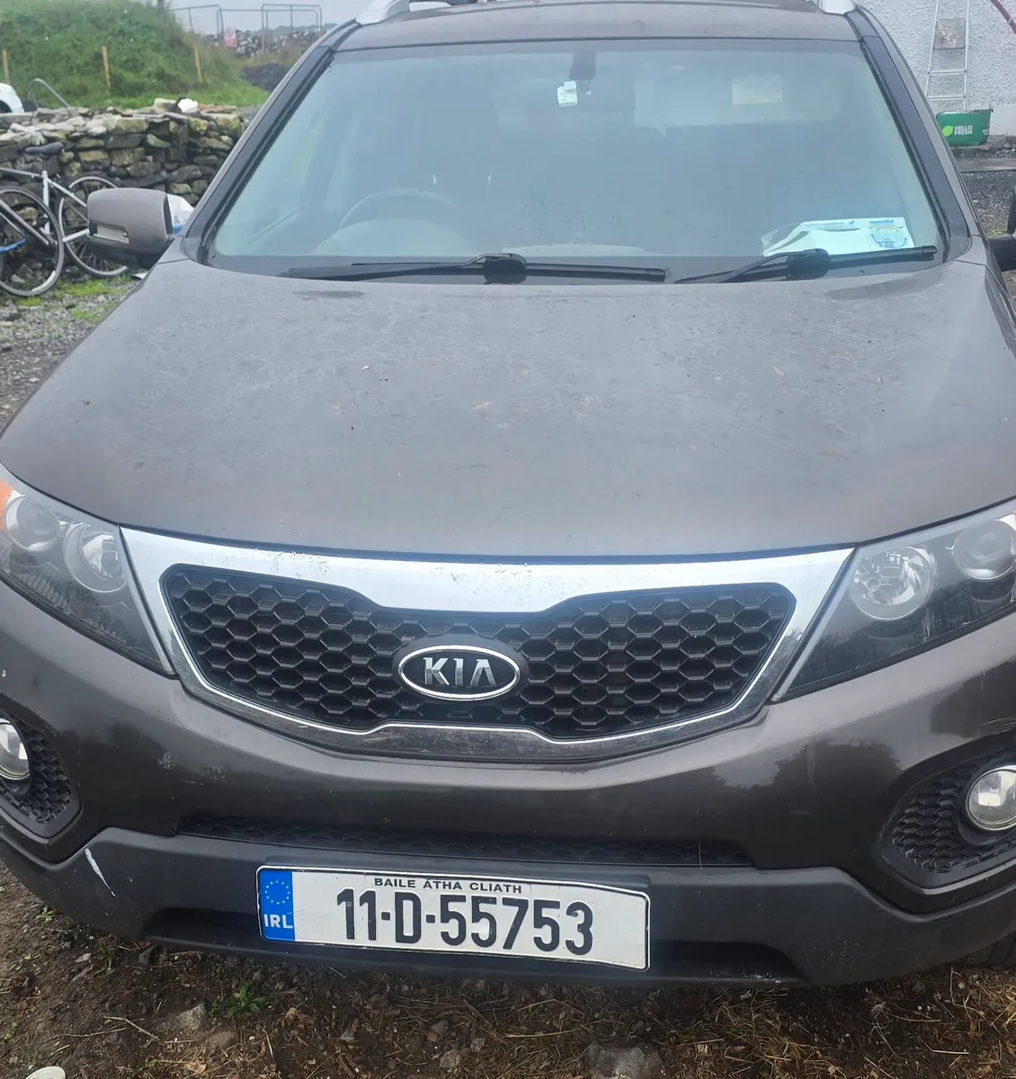 Kia Sorrento Crew Cab for parts/repair - Image 3
