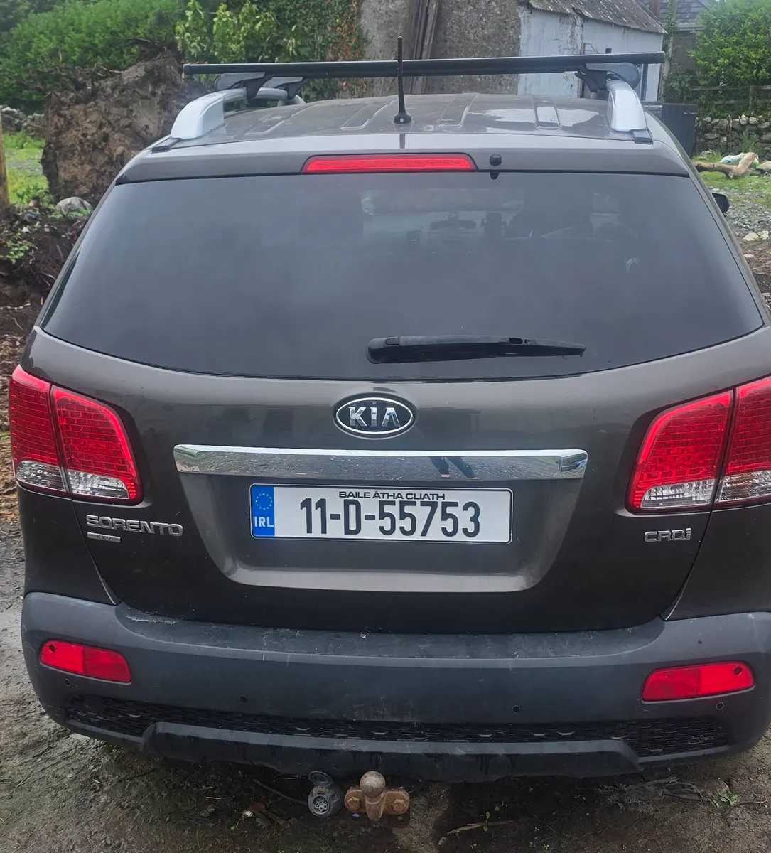 Kia Sorrento Crew Cab for parts/repair - Image 4