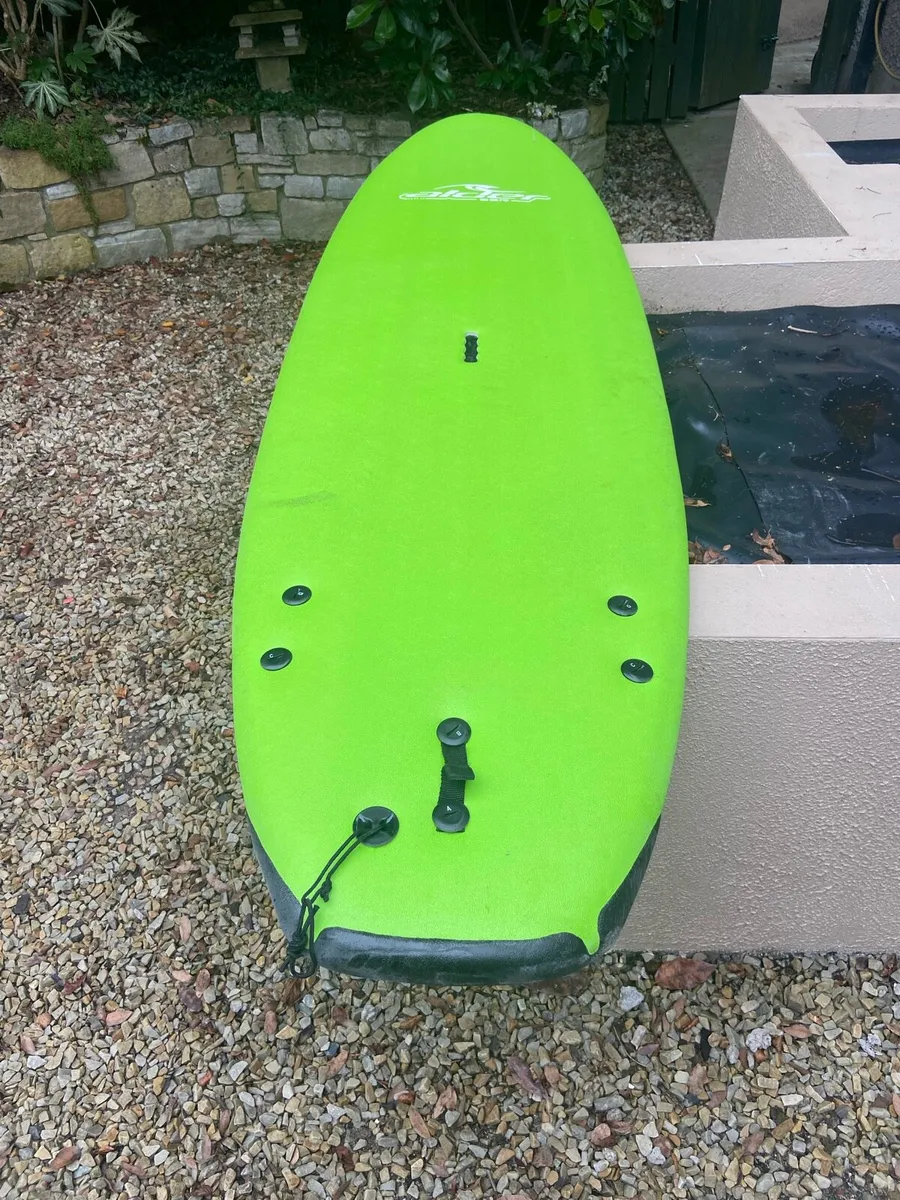 Surf board - Image 1