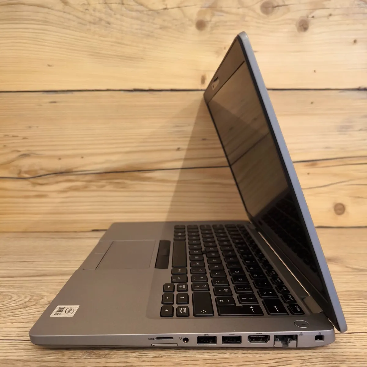 UltraBook Dell Latitude / 14"/ Intel i5 10th Gen/ - Image 3