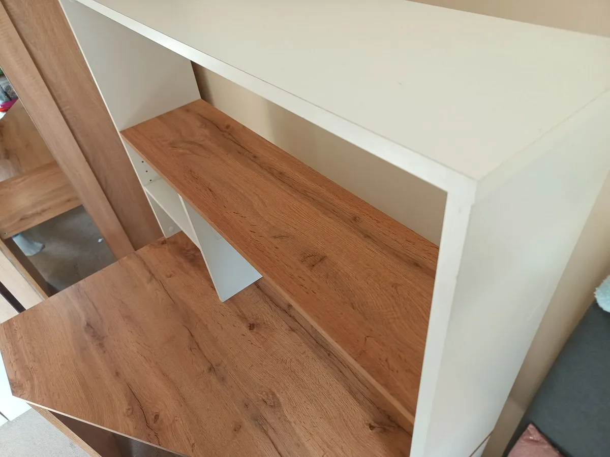 Computer/study desk excellent condition - Image 3