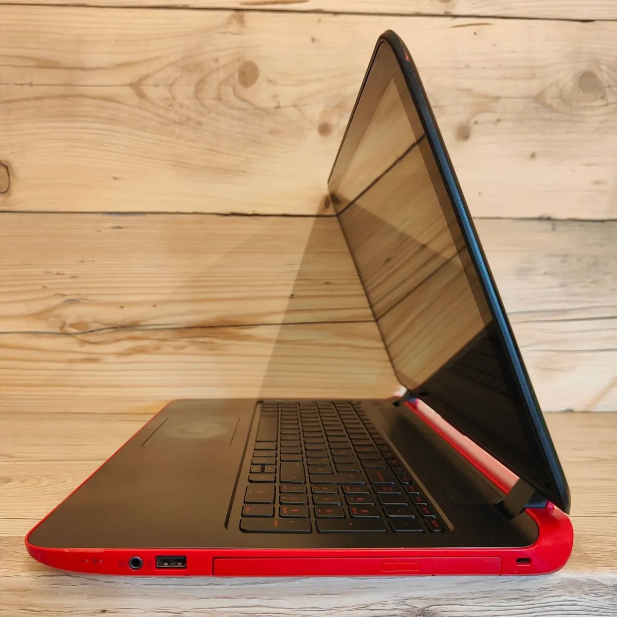 HP Beats Special Edition / 15.6" Touchscreen / SSD - Image 3